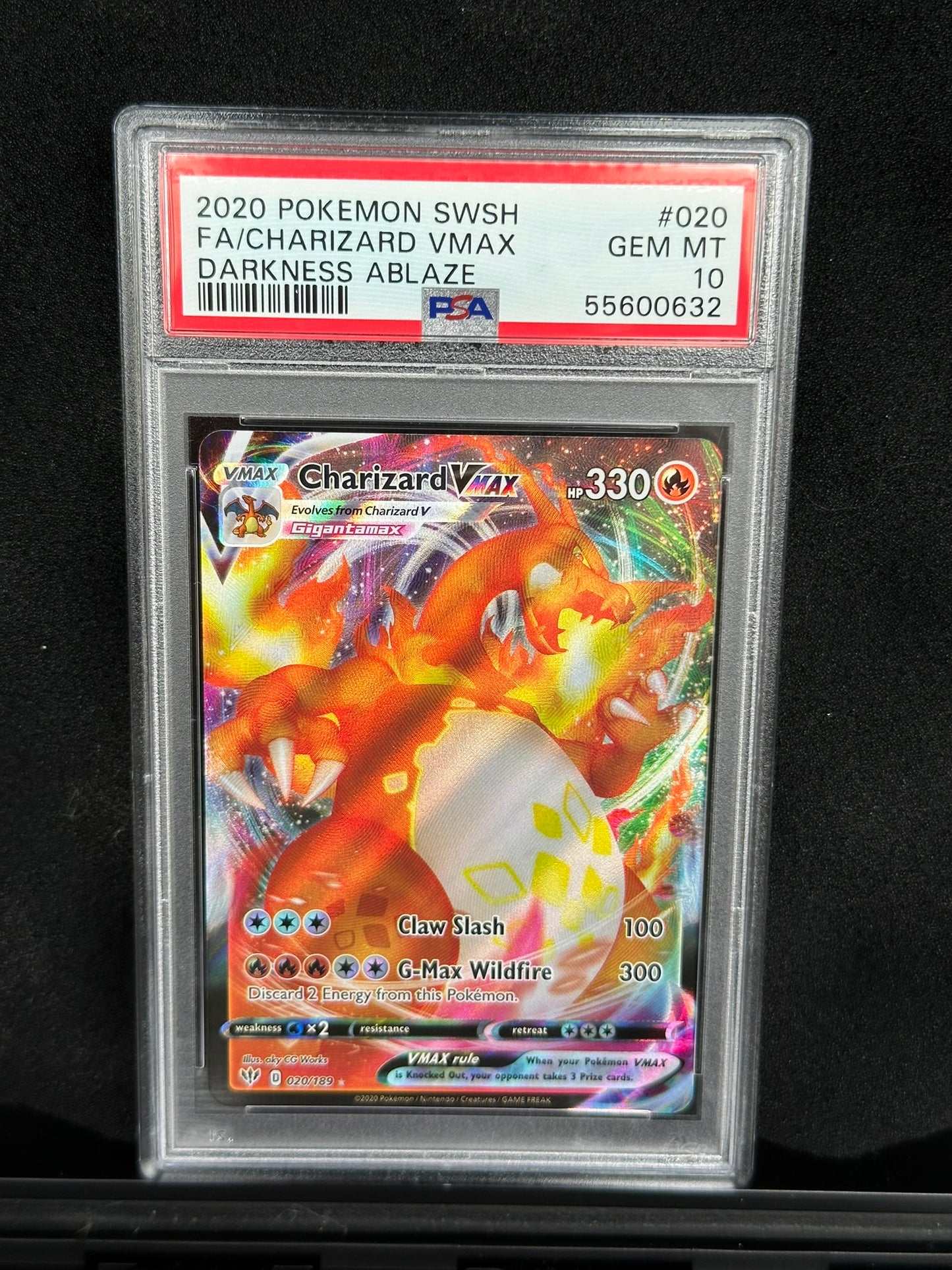 Charizard VMAX #020/189 Darkness Ablaze Ultra Rare Holofoil PSA 10